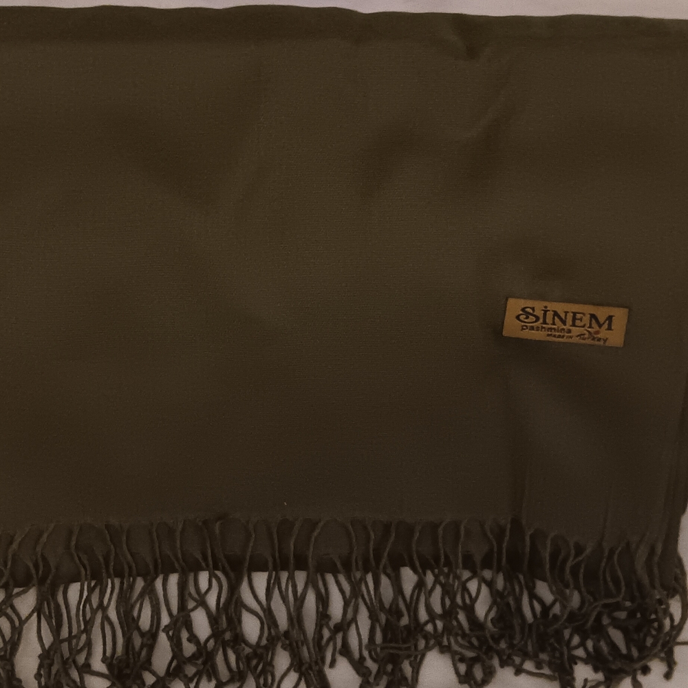 Woman's Sinem Pashmina Scarf